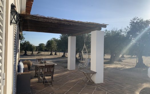 Location : Alentejo – Evora – Villa En Amoureux dans un cadre nature exceptionnel avec Piscine!