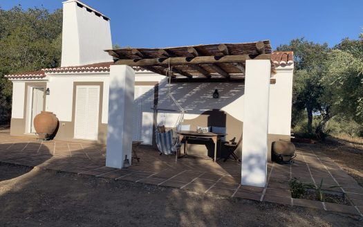 Location : Alentejo – Evora – Villa En Amoureux dans un cadre nature exceptionnel avec Piscine!