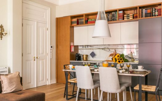 Location Lisbonne : Chiado, charmant Appartement avec 2 chambres, balcon et vue!
