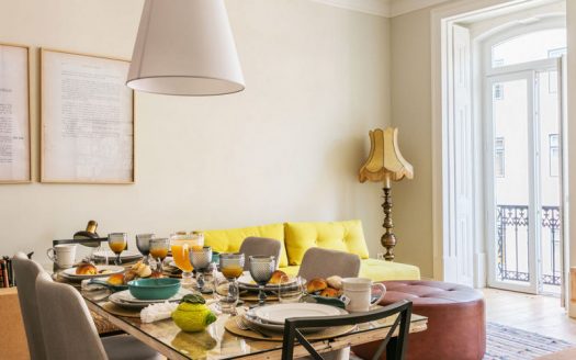 Location Lisbonne : Chiado, charmant Appartement avec 2 chambres, balcon et vue!