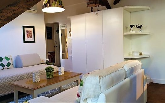 Localização: Lisboa – Lindo espaço aberto em frente ao Time Out Market Lisboa