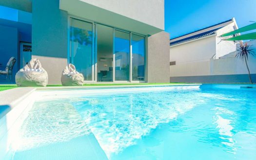 Location au Sud de Lisbonne, Maison contemporaine lumineuse à 5 min de la plage et avec Piscine privé