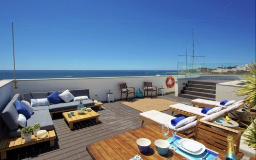 Location Algarve : Maison avec Piscine les pieds dans l’eau!