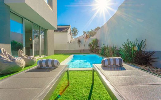 Location au Sud de Lisbonne, Maison contemporaine lumineuse à 5 min de la plage et avec Piscine privé