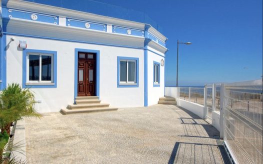 Location Algarve : Maison avec Piscine les pieds dans l’eau!