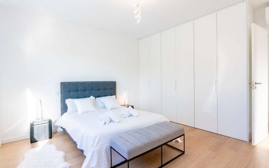 Location au Sud de Lisbonne, Maison contemporaine lumineuse à 5 min de la plage et avec Piscine privé